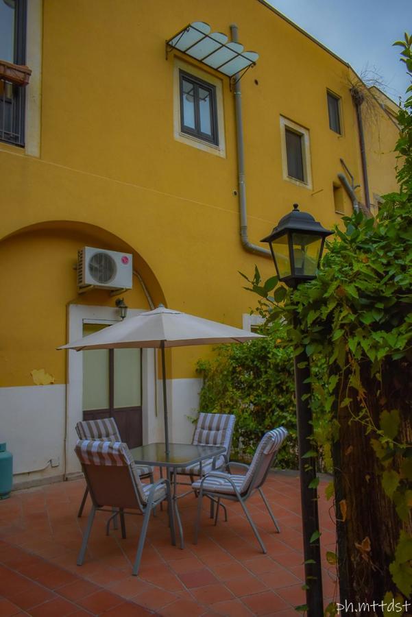 Palazzo Mannino Apartments Catania Exterior photo